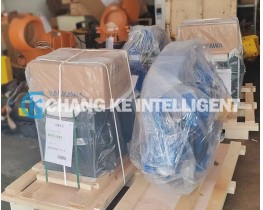 YASKAWA Robot MOTOMAN-GP25 Controller YRC1000